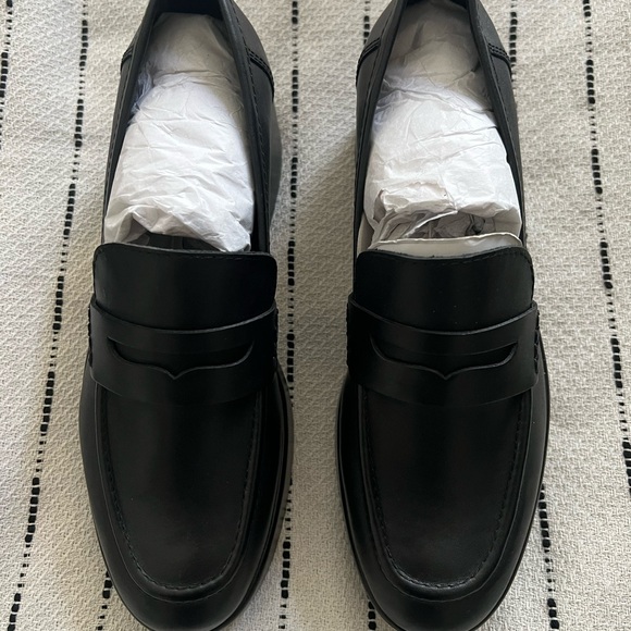 NIB Dolce Vita Yanni Leather Loafer, Sz 9.5 - Picture 4 of 5
